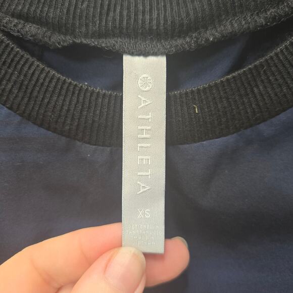 Athleta Zephyr Print Blurred Camo Sleeveless Top Size XS - Picture 2 of 3